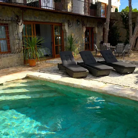 Charming With A Private Swimming Pool In A Large